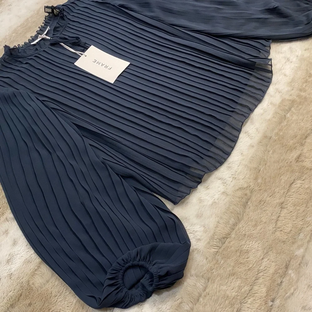 NWT💕FRAME Pleated Tie-Front Top Size XS - Picture 10 of 15